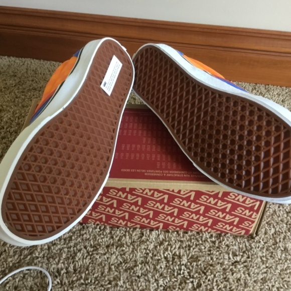 NWB VANS CLASSIC SLIP ON SHOES MIX AND MATCH main image 5